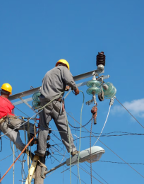 Un guide sur les Travaux d’éclairage public et autres travaux urbains à proximité d’un réseau électrique